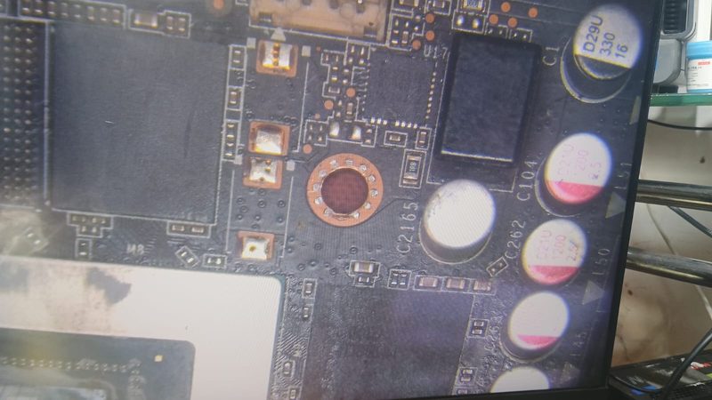 Microsoldadura BGA en proceso, vista de microscopio